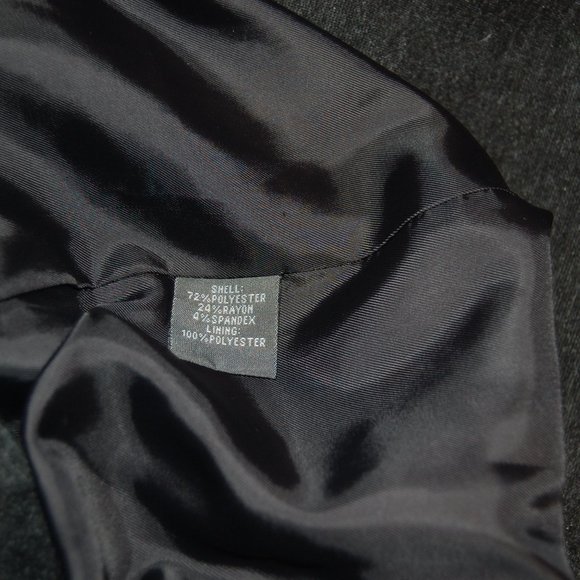 Kenneth Cole Reaction Women's Grey Dressy Size 8 Jacket W/2 Snap Closure - Picture 8 of 8